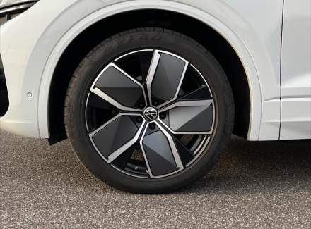 Volkswagen - Touareg