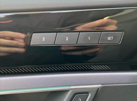 Volkswagen - Touareg