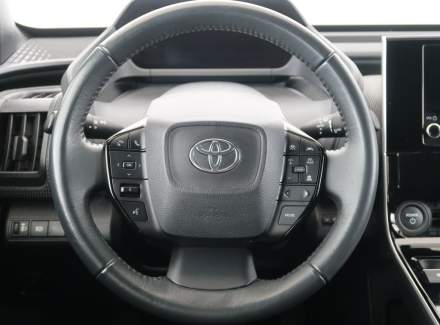 Toyota - bZ4X