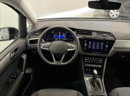 Volkswagen - Touran