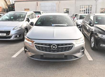 Opel - Insignia