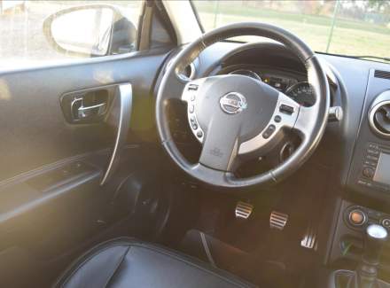 Nissan - Qashqai