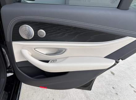 Mercedes-Benz - E-class