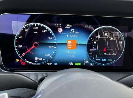 Mercedes-Benz - E-class