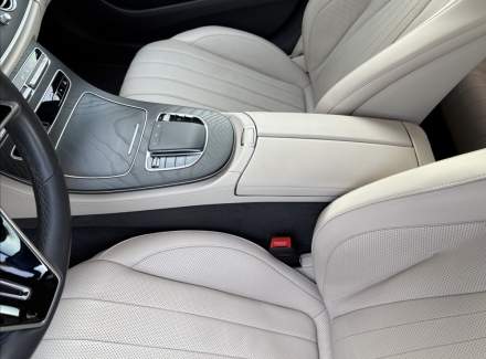 Mercedes-Benz - E-class