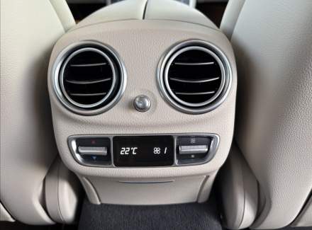 Mercedes-Benz - E-class