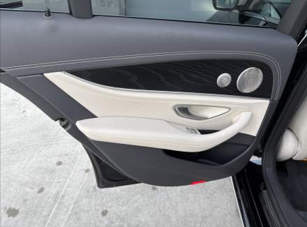 Mercedes-Benz - E-class