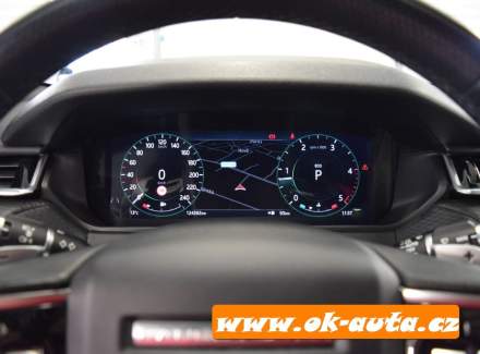 Land Rover - Range Rover Velar