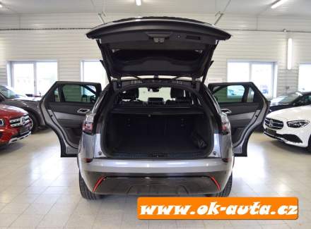 Land Rover - Range Rover Velar