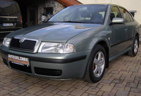 Škoda - Octavia