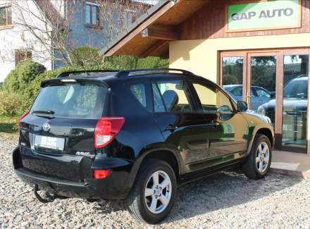 Toyota - RAV 4