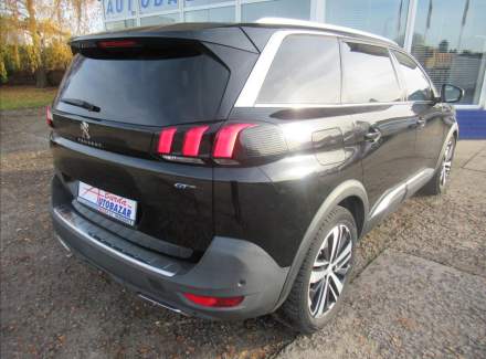 Peugeot - 5008