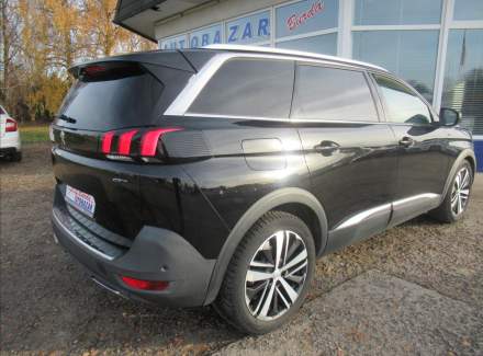 Peugeot - 5008