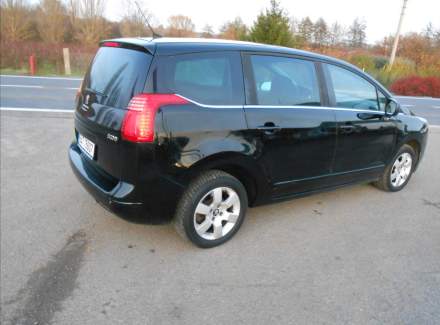 Peugeot - 5008