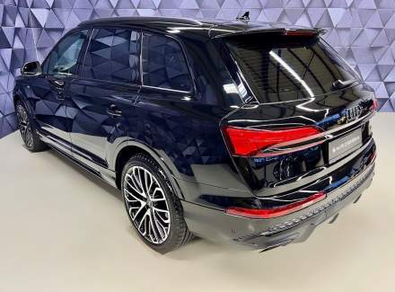 Audi - Q7