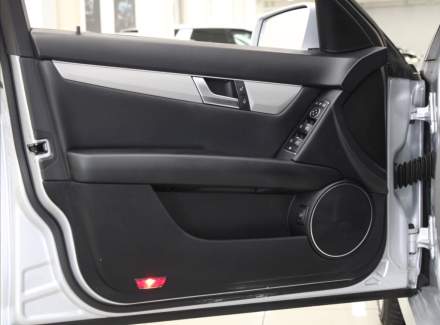 Mercedes-Benz - C-class