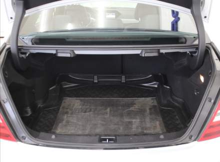 Mercedes-Benz - C-class