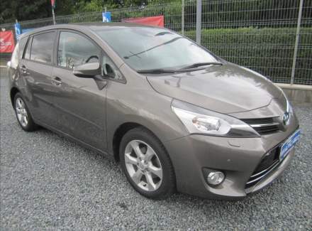 Toyota - Verso