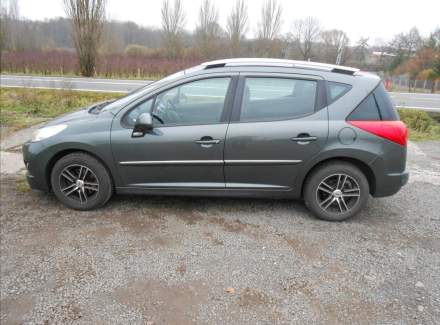 Peugeot - 207
