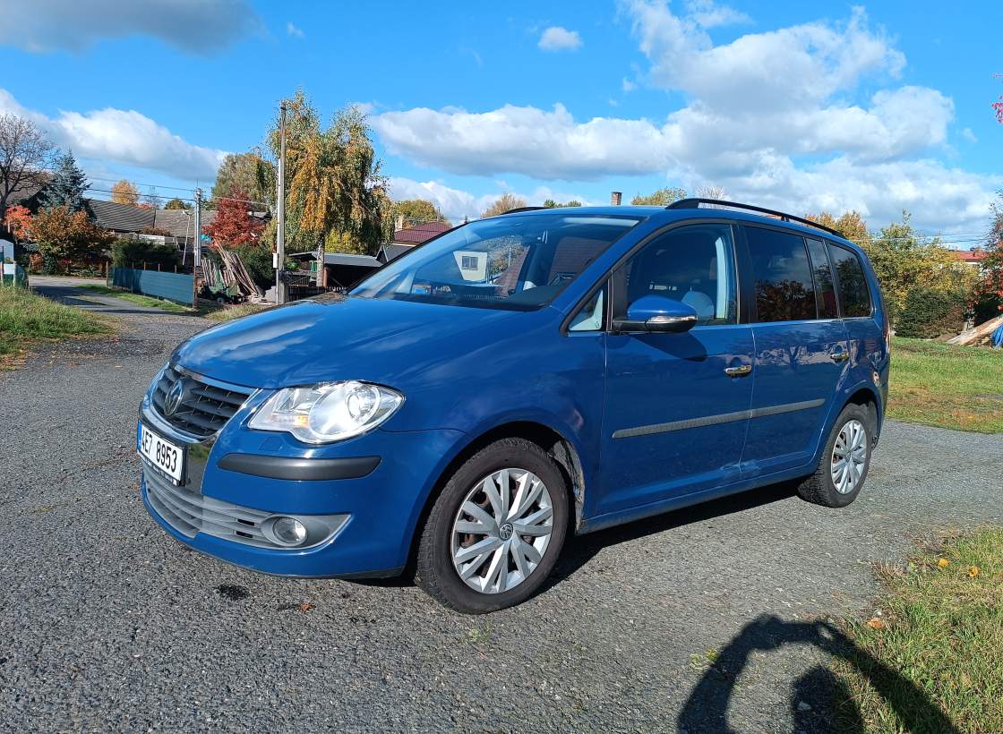 Volkswagen - Touran 1.9 TDI (105 Hp) 7 DSG