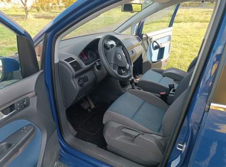 Volkswagen - Touran 1.9 TDI (105 Hp) 7 DSG