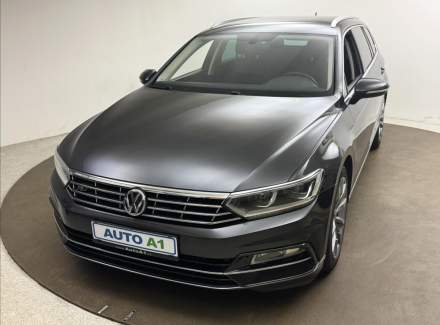 Volkswagen - Passat