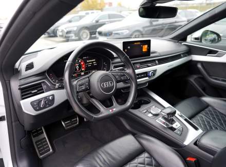 Audi - S5