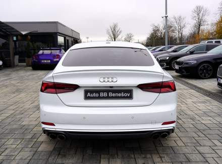 Audi - S5