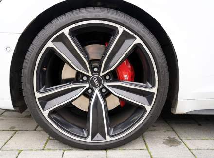Audi - S5