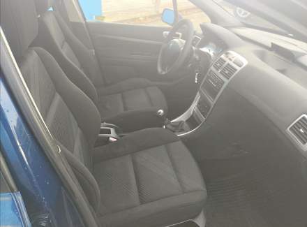Peugeot - 307
