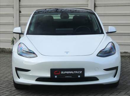 Tesla - Model 3