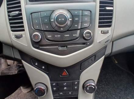Chevrolet - Cruze