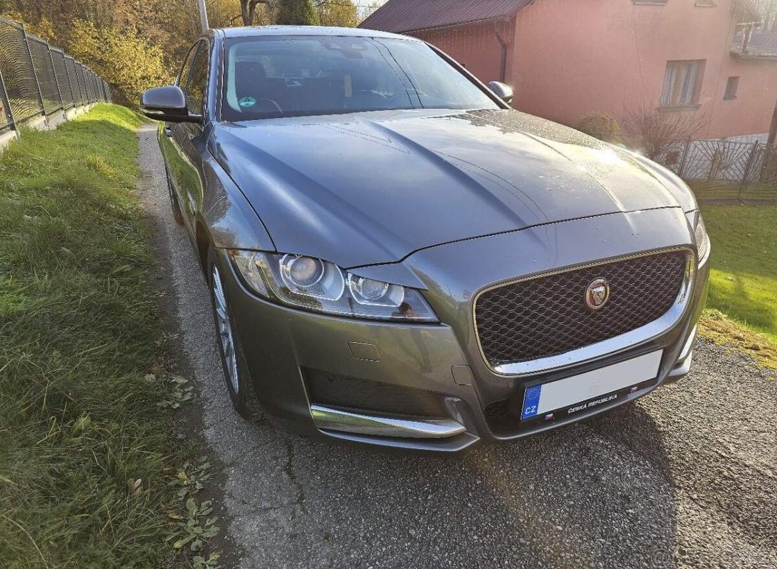 Jaguar - XF