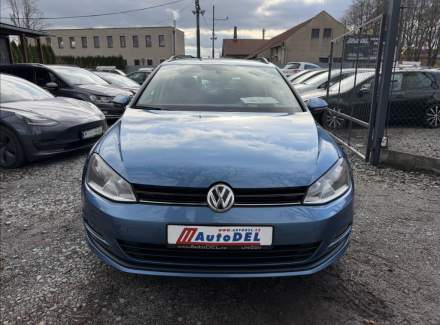 Volkswagen - Golf