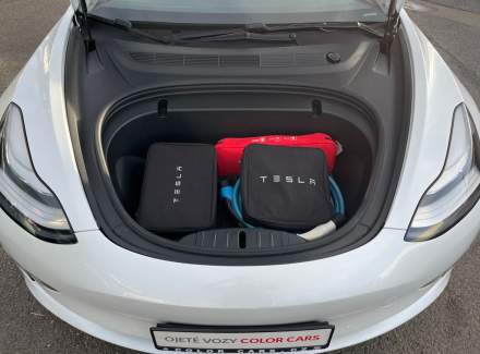 Tesla - Model 3