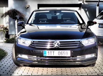 Volkswagen - Passat