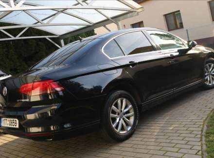 Volkswagen - Passat