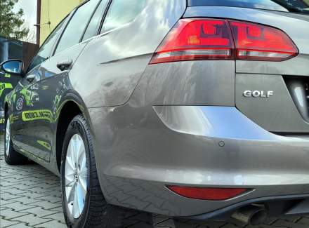 Volkswagen - Golf