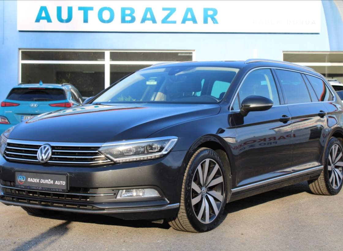 Volkswagen - Passat