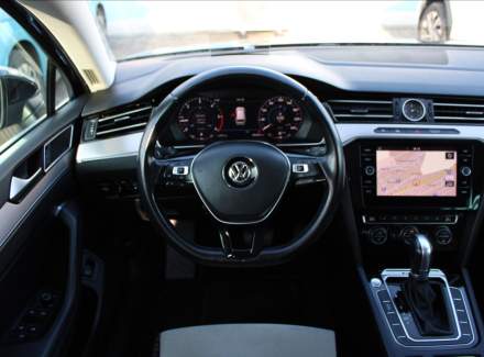 Volkswagen - Passat