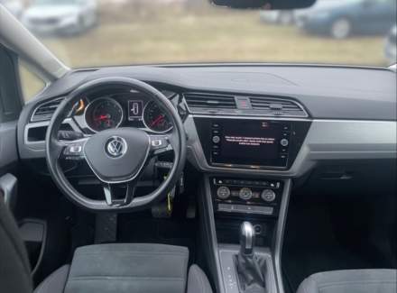 Volkswagen - Touran