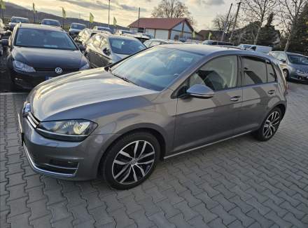 Volkswagen - Golf