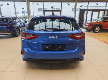 Kia - Cee'd