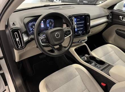 Volvo - XC40
