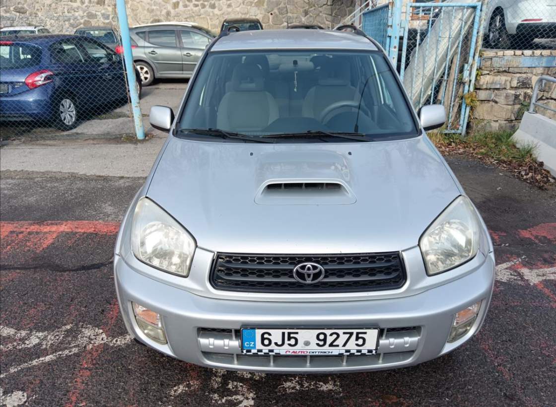 Toyota - RAV 4