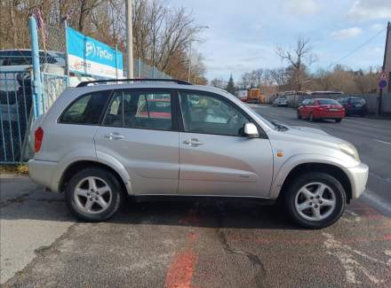 Toyota - RAV 4