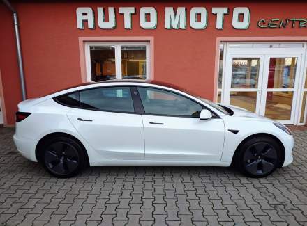 Tesla - Model 3