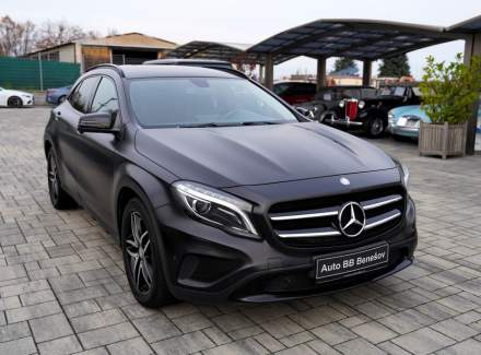 Mercedes-Benz - GLA