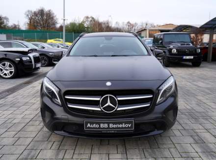 Mercedes-Benz - GLA