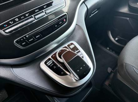 Mercedes-Benz - V-class